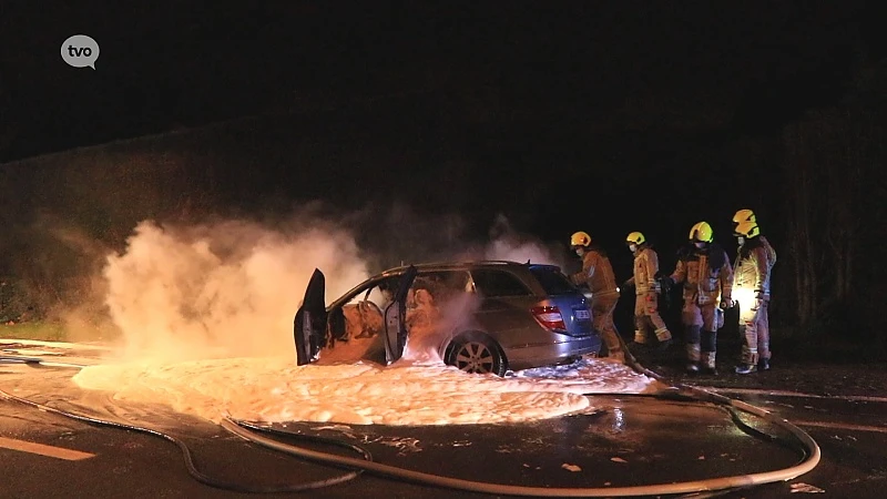 Wagen brandt uit in Kemzeke