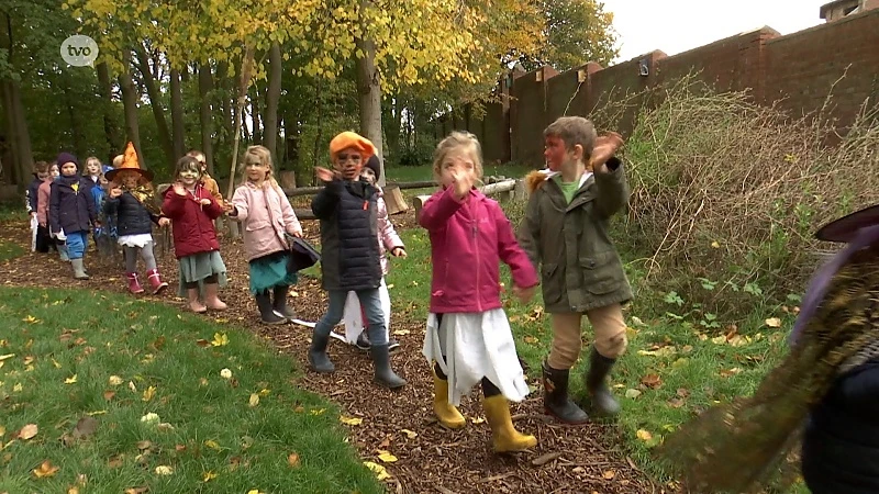 Explosie van besmette leerlingen en leerkrachten op scholen