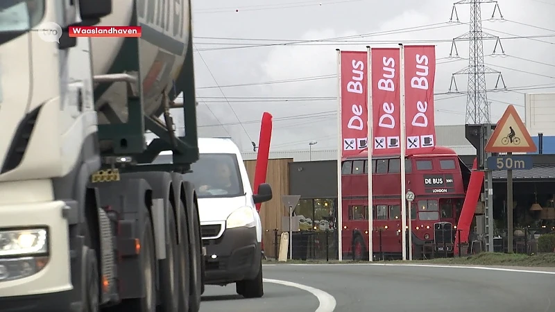 Legendarische snackbar De Bus heropent op nieuwe locatie in Waaslandhaven