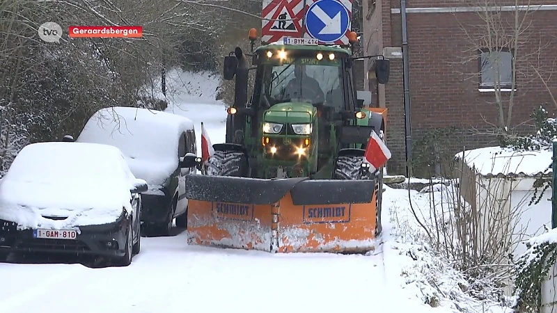 Smalle en steile straten in Geraardsbergen grote uitdaging voor strooidiensten