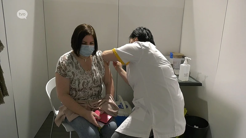 Lokeren TV: Opstart vaccinatiecentrum Lokeren: fase 1