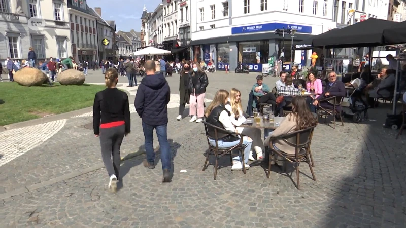 Markt, horeca en Topdag zorgen in Aalst voor gezellige drukte binnen de perken