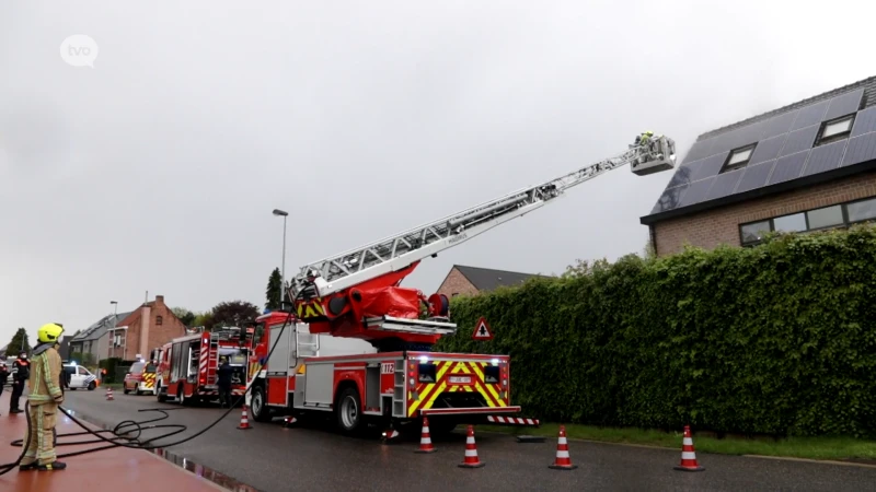 Ook huis beschadigd na blikseminslag in Sinaai
