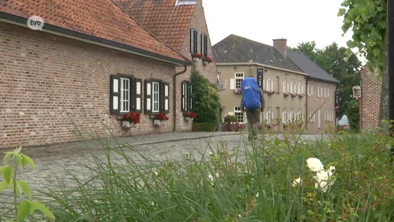 Milieuactivist wandelt 160 km door Vlaamse Ardennen