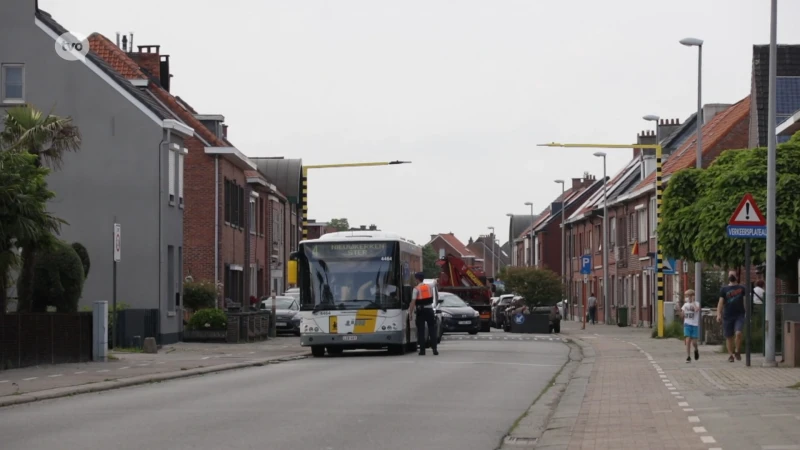 Jonge man levensgevaarlijk gewond na aanrijding in Nieuwkerken