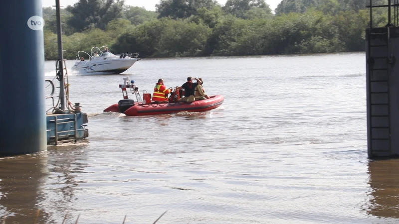Twee vissers overboord in Schelde, een van hen overleeft het niet