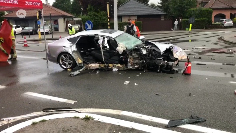 Hofstade: Bestuurder valt in slaap en knalt tegen verkeerslicht