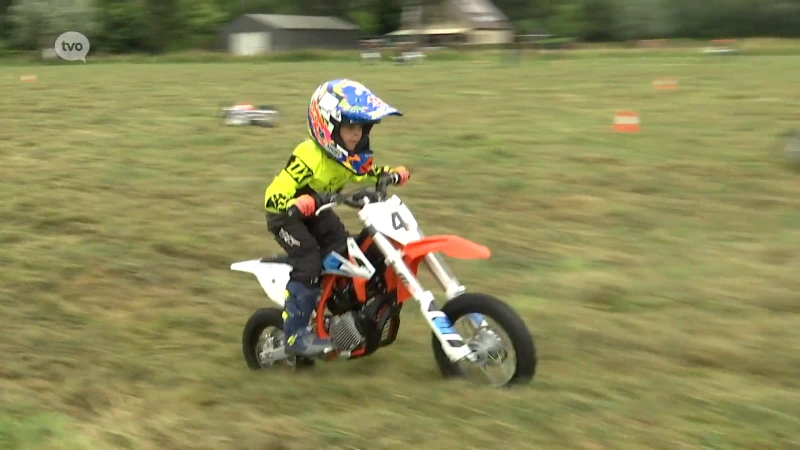 Aspirant-motorcrossers bereiden zich voor op een elektrische toekomst