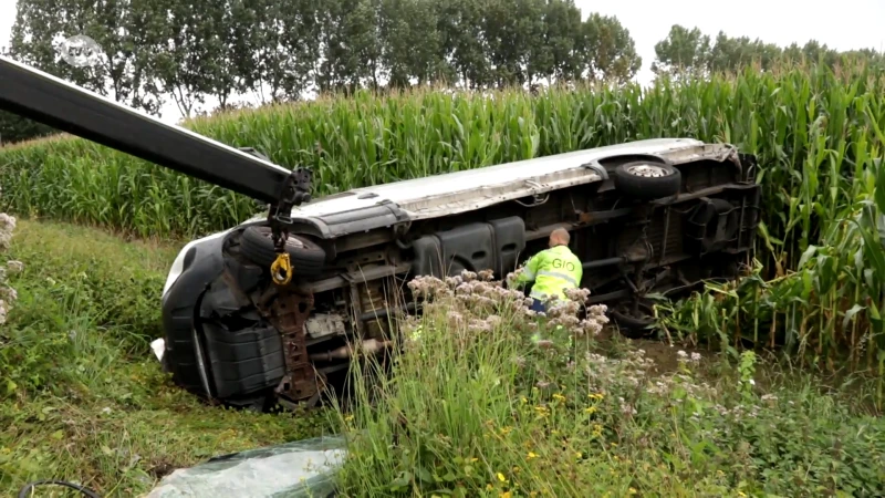 Spectaculair ongeval op E17 in Temse