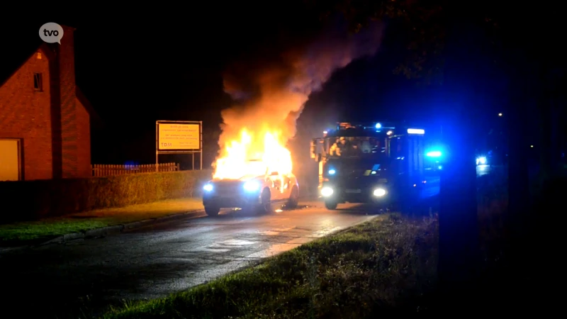 Voertuig brandt uit in Lokeren, parket voert onderzoek