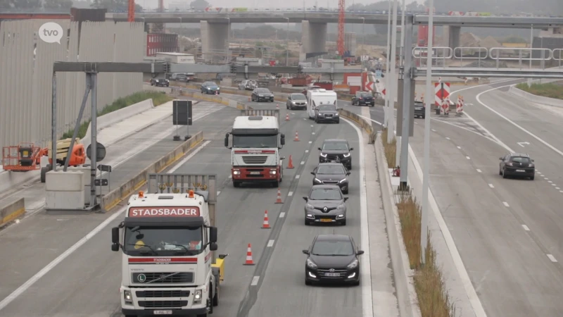 Heel weekend lang extra hinder aan werfzone Oosterweelwerken E34