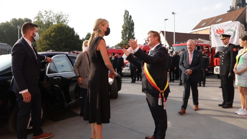 Nieuwe brandweerkazerne Waasmunster officieel geopend door minister Verlinden
