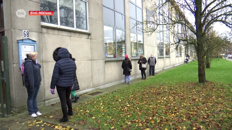 Verstrengingen in het onderwijs worden met gemengde gevoelens onthaald aan de schoolpoort