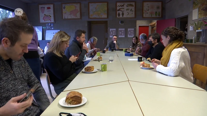 Basisschool Melsele hervat schooljaar met worstenbrood en appelbollen