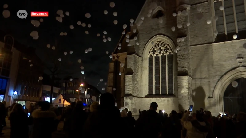 Witte ballonnenhemel voor Dean in Beveren: "Dit raakt iedereen"