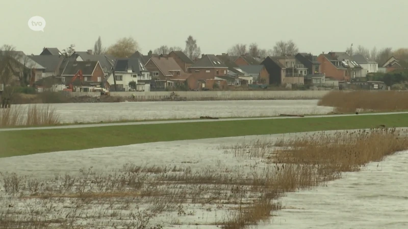 Ook veel regen de afgelopen dagen, overstromingsgebieden lopen vol: "Waterlopen kunnen regen nog aan"