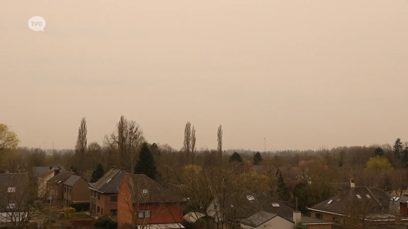 Zon zit noodgedwongen verstopt achter stofwolk van Saharazand