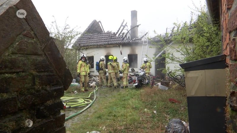 Buurt leeft mee met gezin dat huis verloor na zware brand in Appels