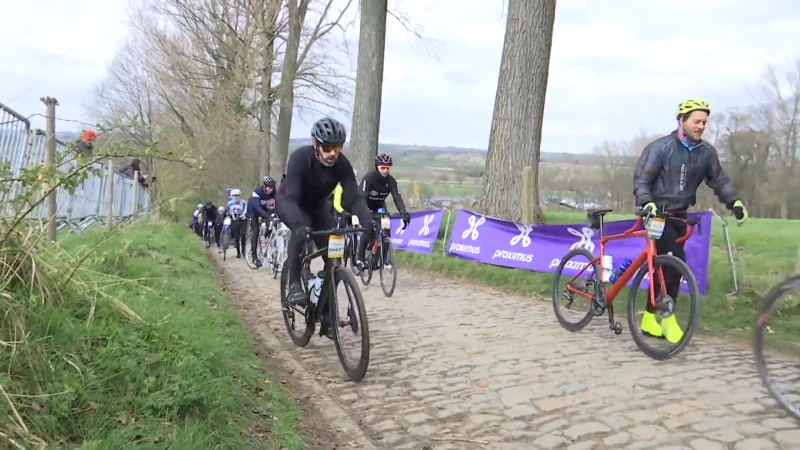 Wielerliefhebbers uit tientallen landen bedwingen Vlaamse hellingen: "Quite funny!"