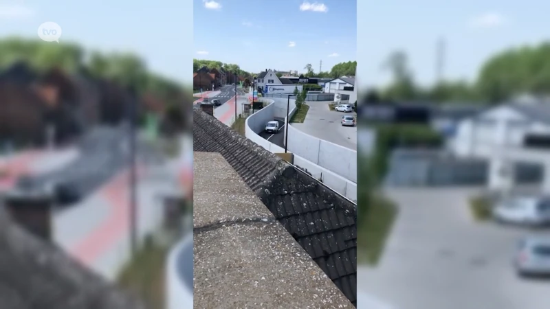 Ook auto's rijden door nieuwe fietstunnel op Moorselbaan in Aalst