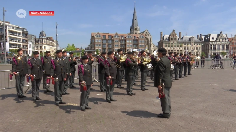 Peterstad Sint-Niklaas ontvangt bemanning en nieuwe commandant van fregat Louise-Marie