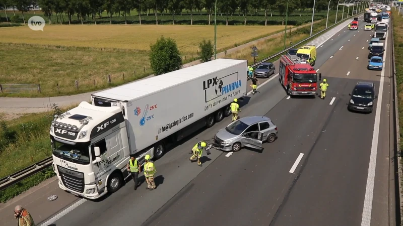 Avondspits in de war door botsing op E17 richting Gent