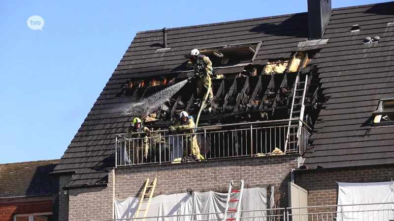 Hamme: Brand op terras slaat over naar appartement