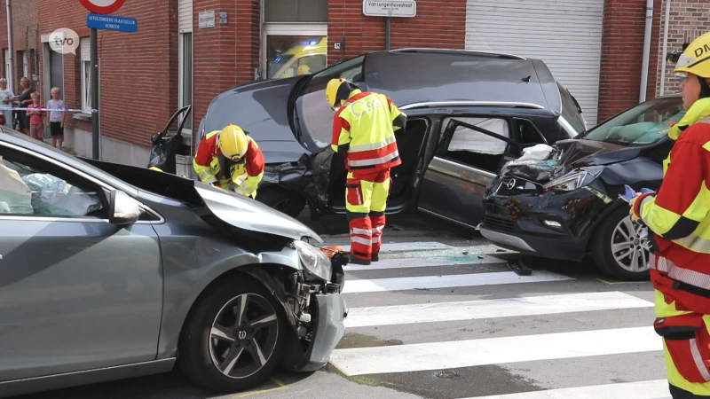 Bestuurder onder invloed veroorzaakt zwaar ongeval in Sint-Gillis-bij-Dendermonde