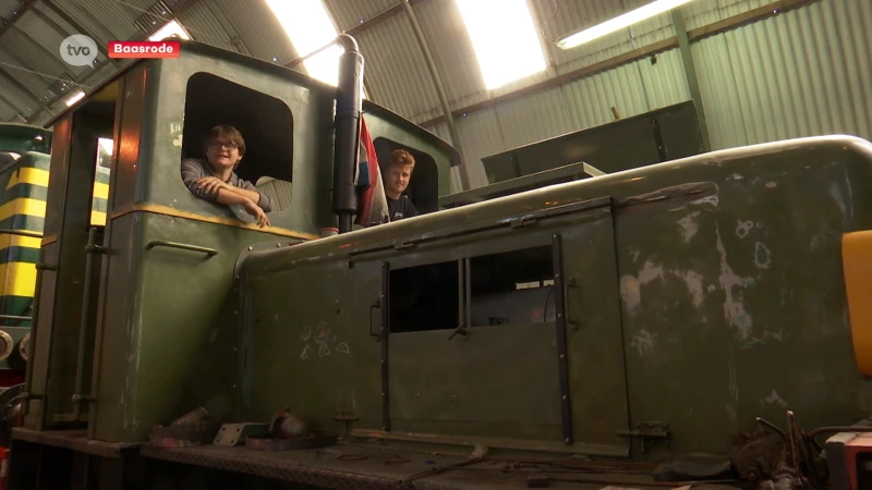 Jongeren restaureren locomotief uit 1961 in Baasrode: "Zwaar werk, maar eeuwig trots"