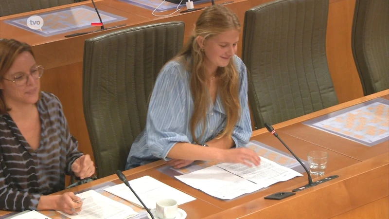 YOUCA-dag in Vlaams Parlement voor 2 jongeren uit Dendermonde en Aalst