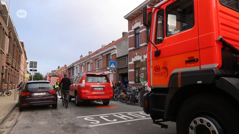 Schooltje in Sint-Niklaas ontruimd na vermoeden van gaslek, gelukkig bleek het vals alarm