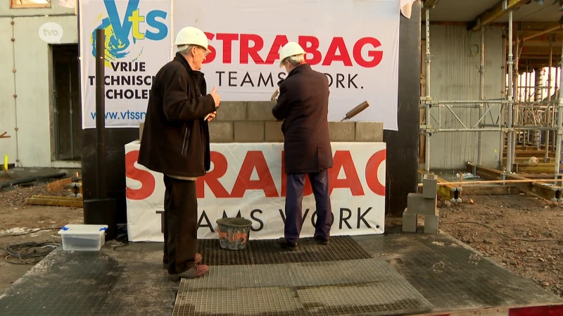 Eerste steen gelegd voor nieuwe gebouwen VTS in Sint-Niklaas: "7.000 m² aan klaslokalen en labo's"