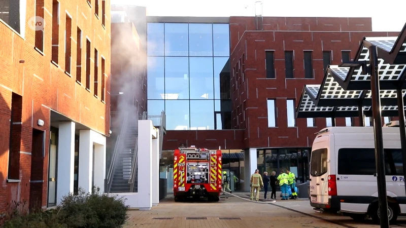 Grote evacuatie-oefening in gloednieuw gemeentehuis van Beveren