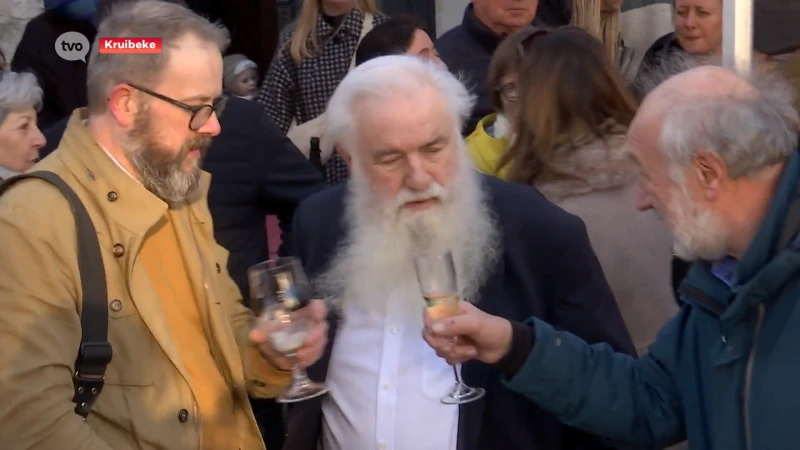 Antoine Denert maakt publieke comeback als burgemeester van Kruibeke op nieuwjaarsreceptie