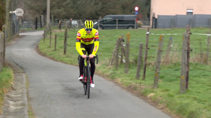 Houtemnaar Luca Van Boven rijdt zaterdag eerste Omloop als prof: "Wil vooral genieten!"