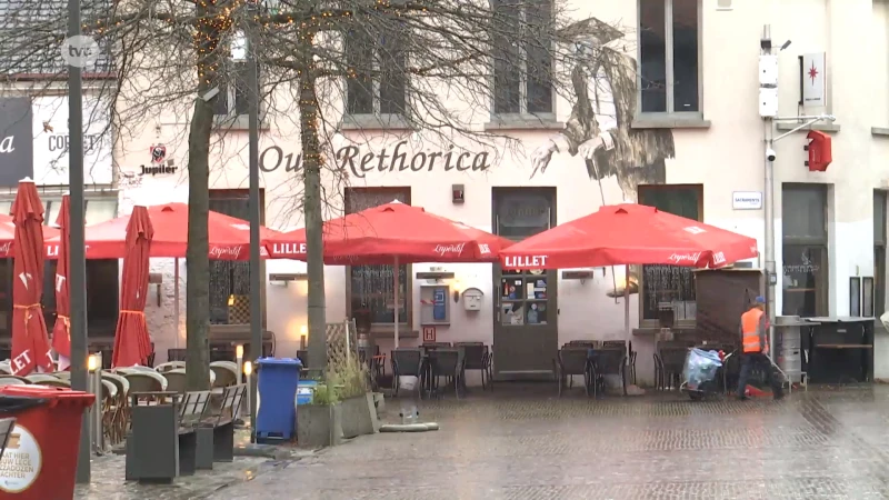 Tegen het einde van deze maand heropenen twee cafés op het Sint-Nicolaasplein