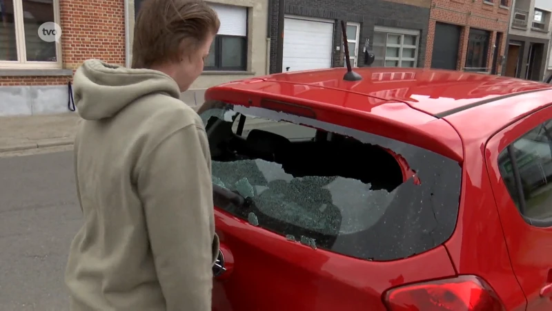 Politie Sint-Niklaas voert onderzoek naar beschadiging aan wagen: "Onze auto is beschoten met luchtdrukpistool"