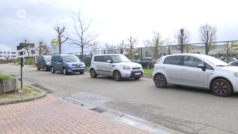 Het is druk bij de autokeuring, check de druktebarometer of maak een afspraak