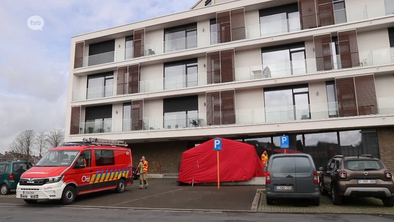 90-jarige vrouw komt om na val voor ingang Lokers woonzorgcentrum: "Bewoners zijn zwaar aangeslagen"