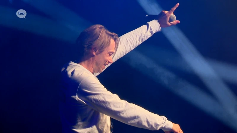 Tweeduizend feestvierders gaan uit de bol op dance-avond Festivel