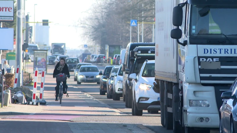 E40 Erpe-Mere opnieuw even dicht voor start opbouw nieuwe brug over spoorlijn