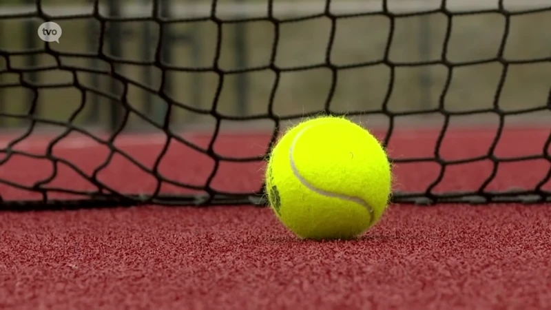 Lokerse padelclub en Wase Werkplaats geven oude tennisballen een tweede leven