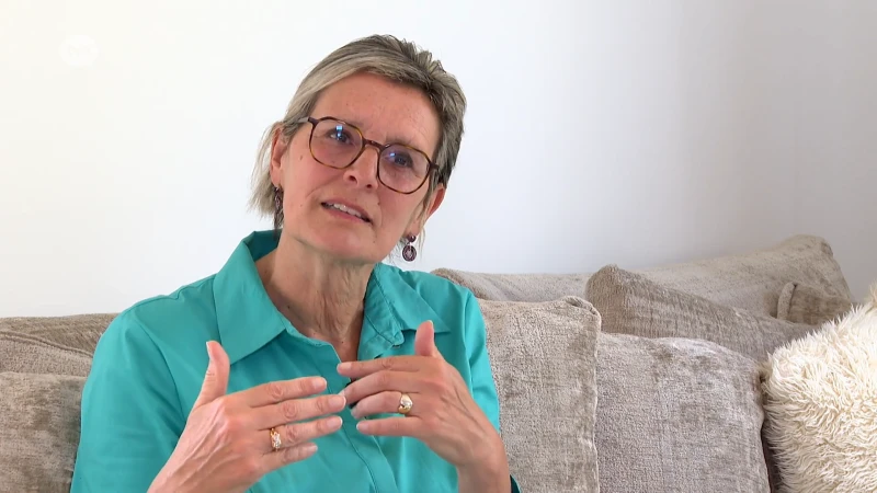 Christel Geerts over coming-out van haar zoon Conner Rousseau: "Voor mij is dit een non-issue"