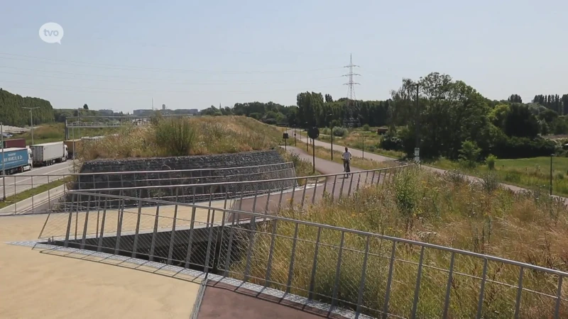 Nieuw stuk fietssnelweg van 6 meter breed op F41 in Zwijndrecht