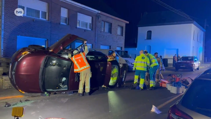 Vrouw zwaargewond bij verkeersongeval in Aaigem