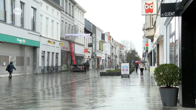 Sint-Niklase Stationsstraat krijgt buurtsupermarkt en dat zien de handelaars graag gebeuren: "Meer volk op de been"