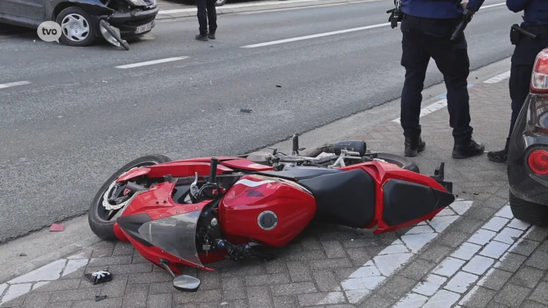 Motorrijder zwaargewond bij verkeersongeval in Haaltert