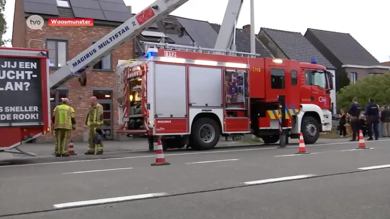 Geen gewonden maar heel wat schade na dakbrand aan frituur in Waasmunster