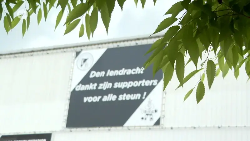 Supportersclubs zeggen vertrouwen in bestuur Eendracht Aalst op: "Geef ons onze club terug!"