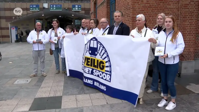 Vlaams Belang voert actie in Aalst: "Veiligheid in stations en op de trein is prioritair"